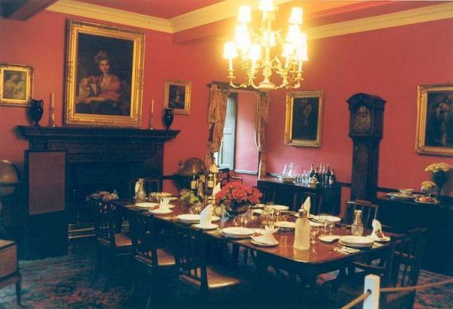 Braemar Castle, Speisesaal